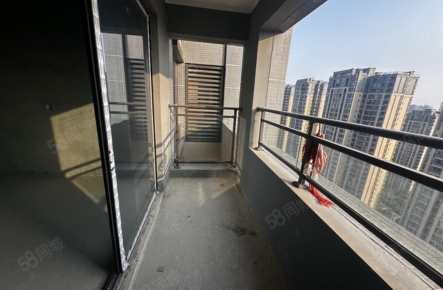 绿地锦华名门3室2厅96.15㎡53.9万二手房图片