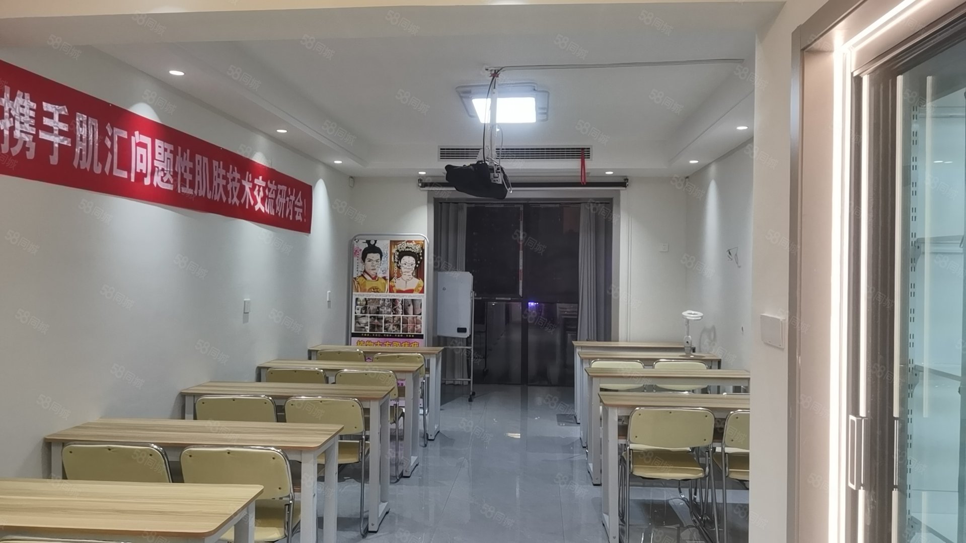 天麟时代广场3室2厅1卫123.73㎡东南96万