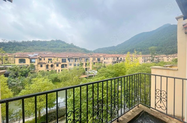 静静的墅4室3厅290㎡205万二手房图片