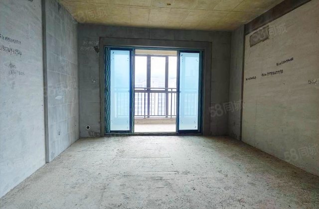润和滨江广场4室2厅131㎡95万二手房图片
