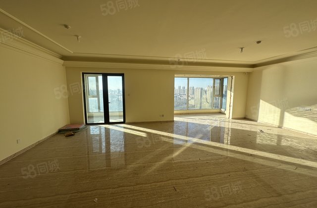 碧桂园翡丽湾大平层，观景阳台，全天采光，随时看房！