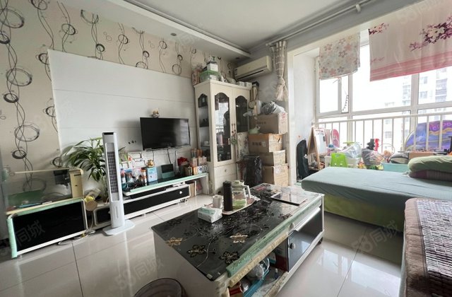 联港嘉园D区2室2厅85.82㎡240万二手房图片