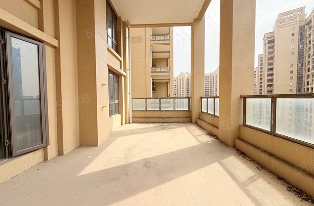 南湖国际社区(南区)4室2厅163㎡178万二手房图片