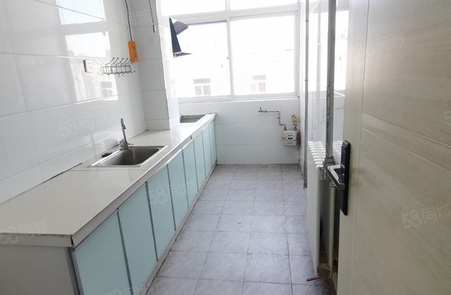 49万，东昌中学，兴华路  农行家属院南北通透的大三居