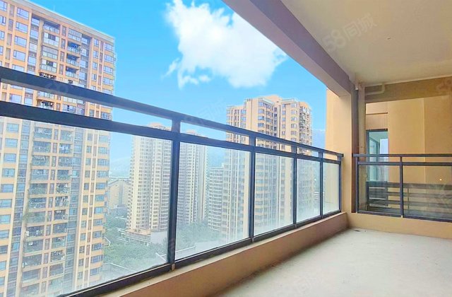 融汇温泉城翰林学府4室2厅131㎡130万二手房图片