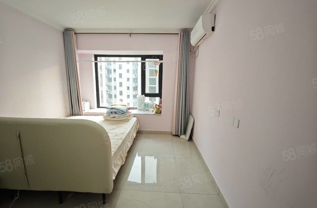 急售！花园路   三中北校北邻 精装洋房大三室 免大税带车位