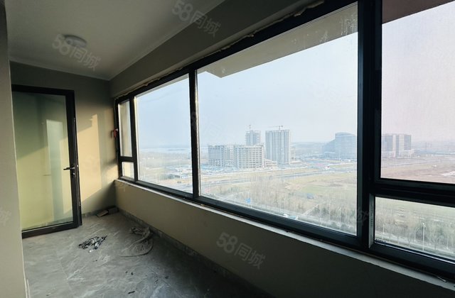 湖语上院 新一中外国语 房东  卖 全天采光 好楼层送车位！