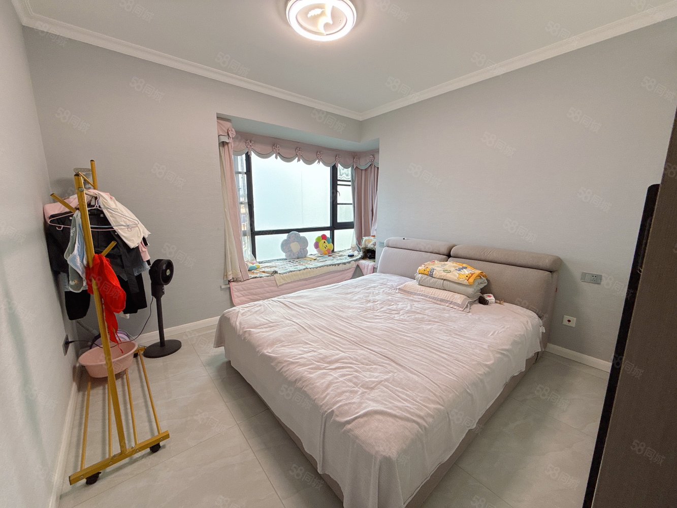 东风阳光城四期3室2厅1卫118㎡南北95万