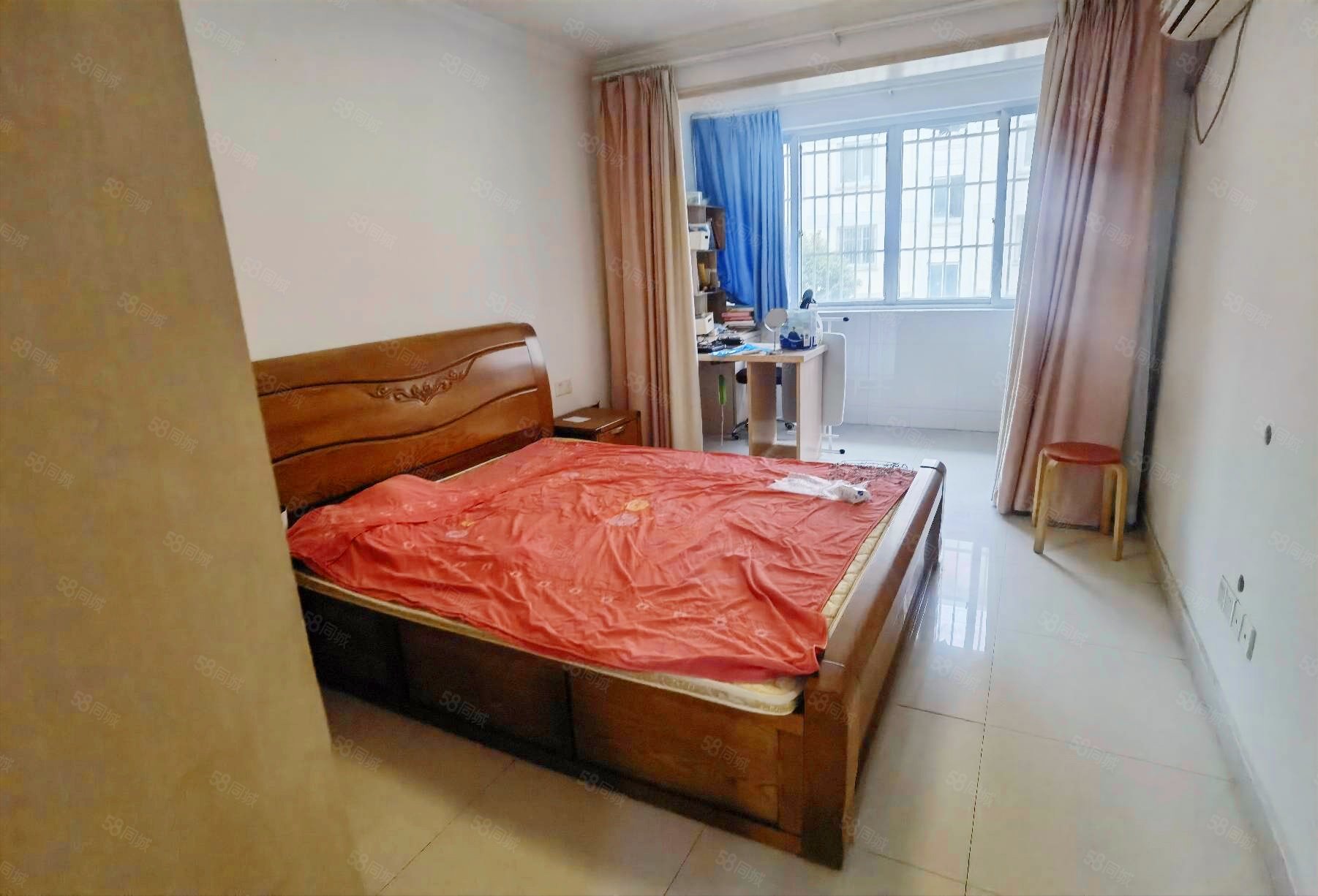 新浦花园 中间好楼层 环境好 商圈成熟 满五   近医院