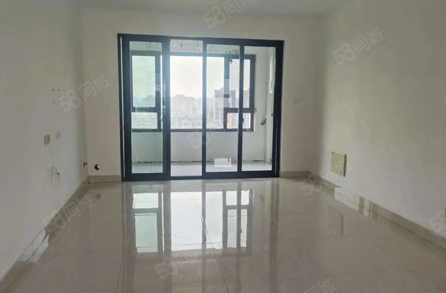 锦绣观邸 元宝户型 大三室 免大税带储藏室