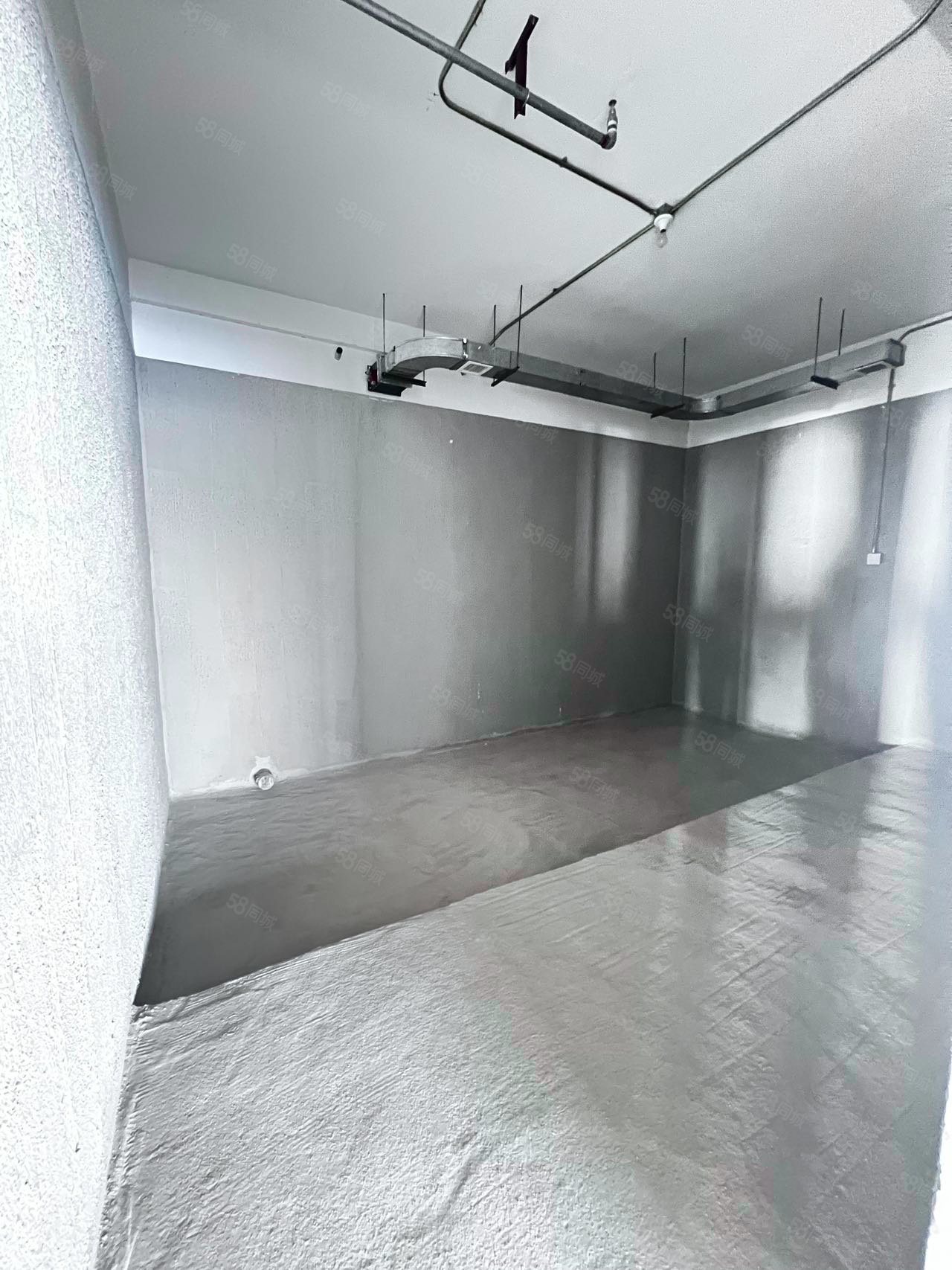 盤古大觀6室3廳5衛(wèi)666.67㎡南北4550萬