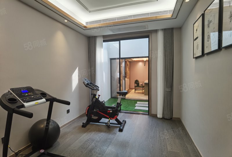 豪华装修 底跃大花园 一梯一户 大户型,栖樾府-南京58同城