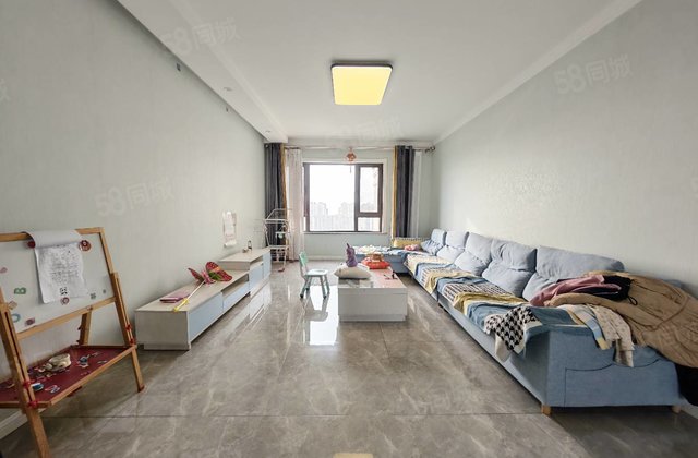 保利心语3室2厅137.3㎡79.8万二手房图片