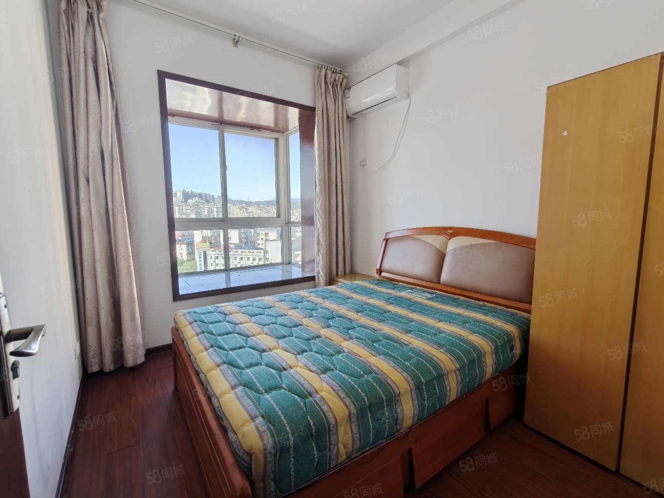 大都会广场2室2厅1卫98㎡南北56.8万