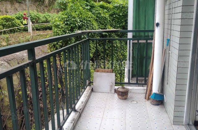 碧翠苑小区2室2厅75㎡32万二手房图片