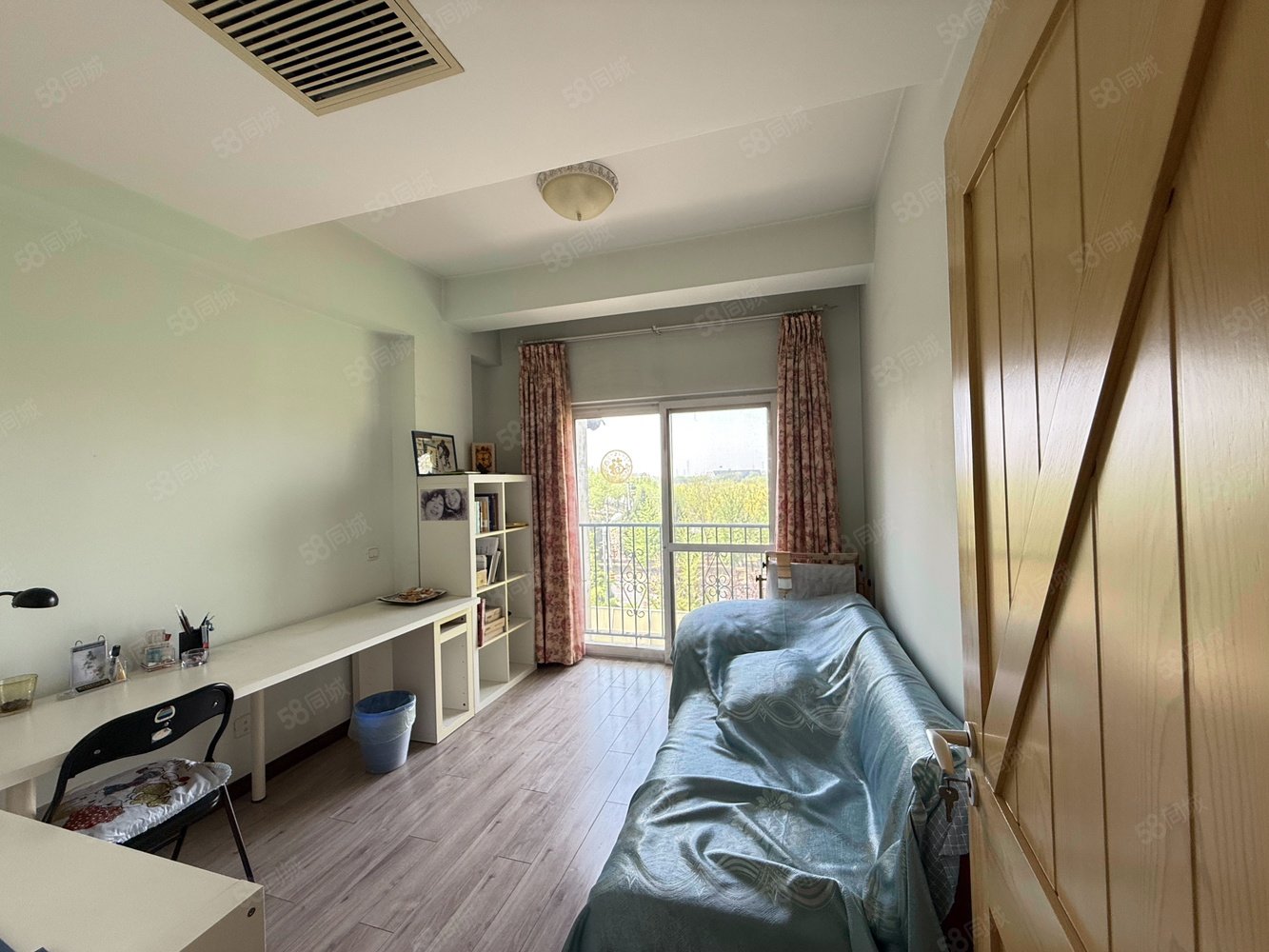 贏海莊園5室2廳3衛(wèi)335.61㎡南北1360萬