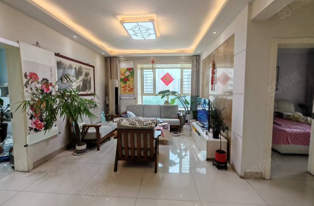 急售！二中！海德公园！大学城！ 边户飘窗三室