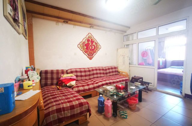 湖边 市医院南邻 鼎舜花园 好楼层 停车方便 送超大地下室