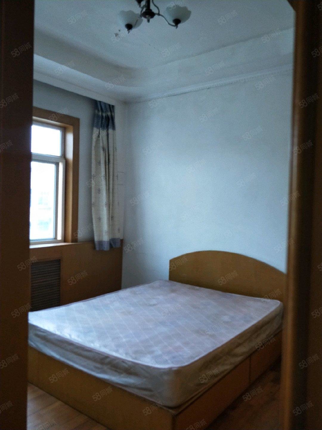 岩岭新村2室2厅2卫75㎡南北15万