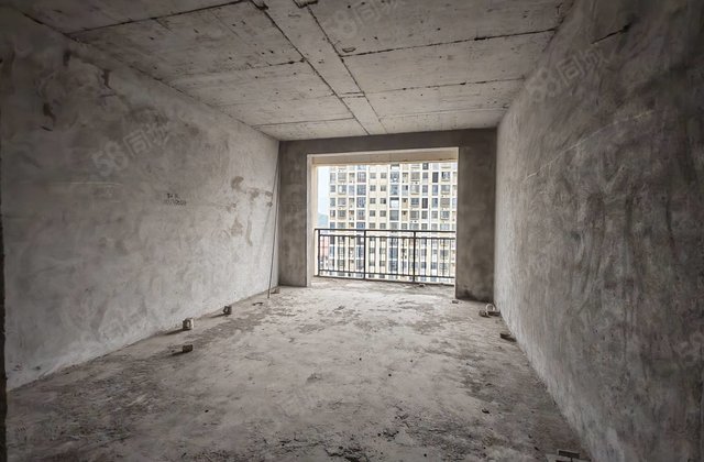 怡和源5室2厅129㎡48.8万二手房图片