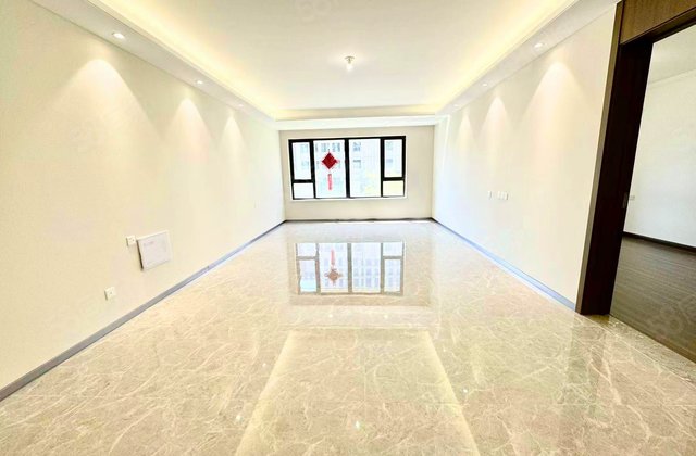 保利时光印象3室2厅125.85㎡102万二手房图片