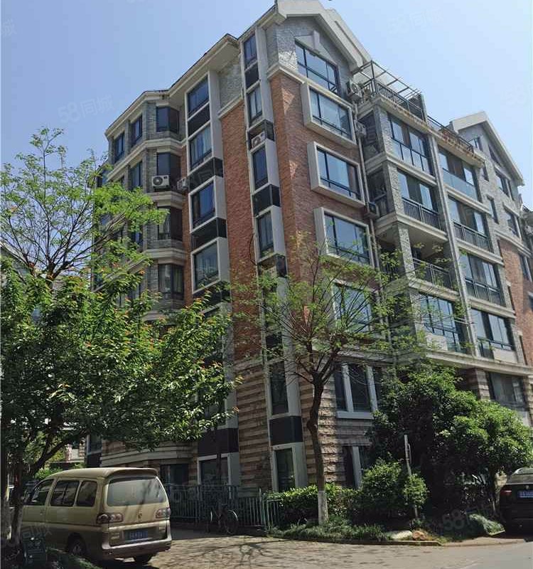 翠屏国际城银杏苑内外环之间