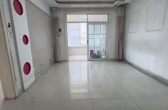 香江阳光    金柱月亮湾A区电梯9楼3居114平边户带车储