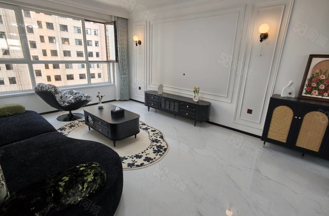 胜利嘉园3室2厅2卫124㎡南北85.8万