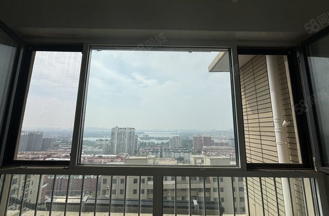 观全湖景带车位和储！急售可刀！颐馨园华悦金钻城市之尊月亮湾