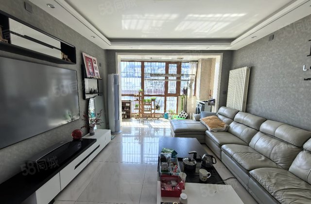 网通凤凰南苑 家属院多层 56复式 精装5室  停车方便