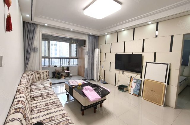 月季公园附近 带车位储藏室免大税 边户 户型方正 南北通透