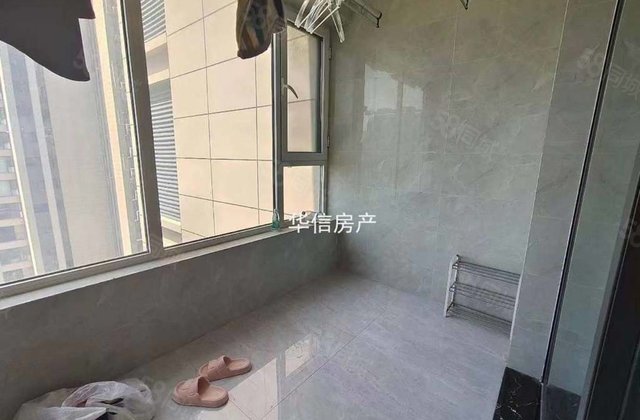 急出！！！二中 锦绣学府 3室2卫东边户 满二 车位 随时看