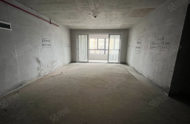 九方天街4室2厅185.75㎡85万二手房图片