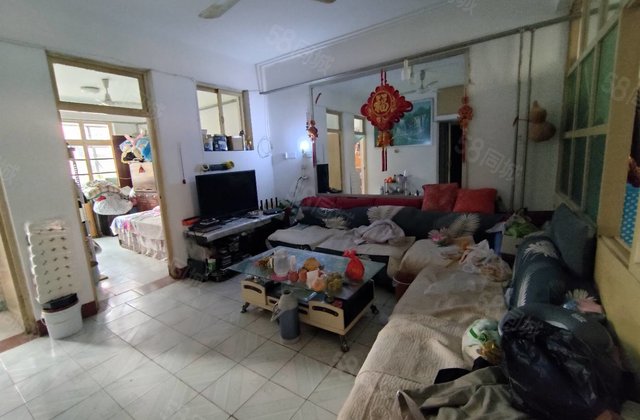 二楼!万达北十三监区家属院 户型好 能按揭 送地上储藏室