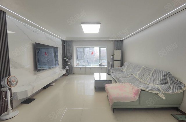 一梯一户 卡迪亚四期精装修 150平三叶草 免大税急卖