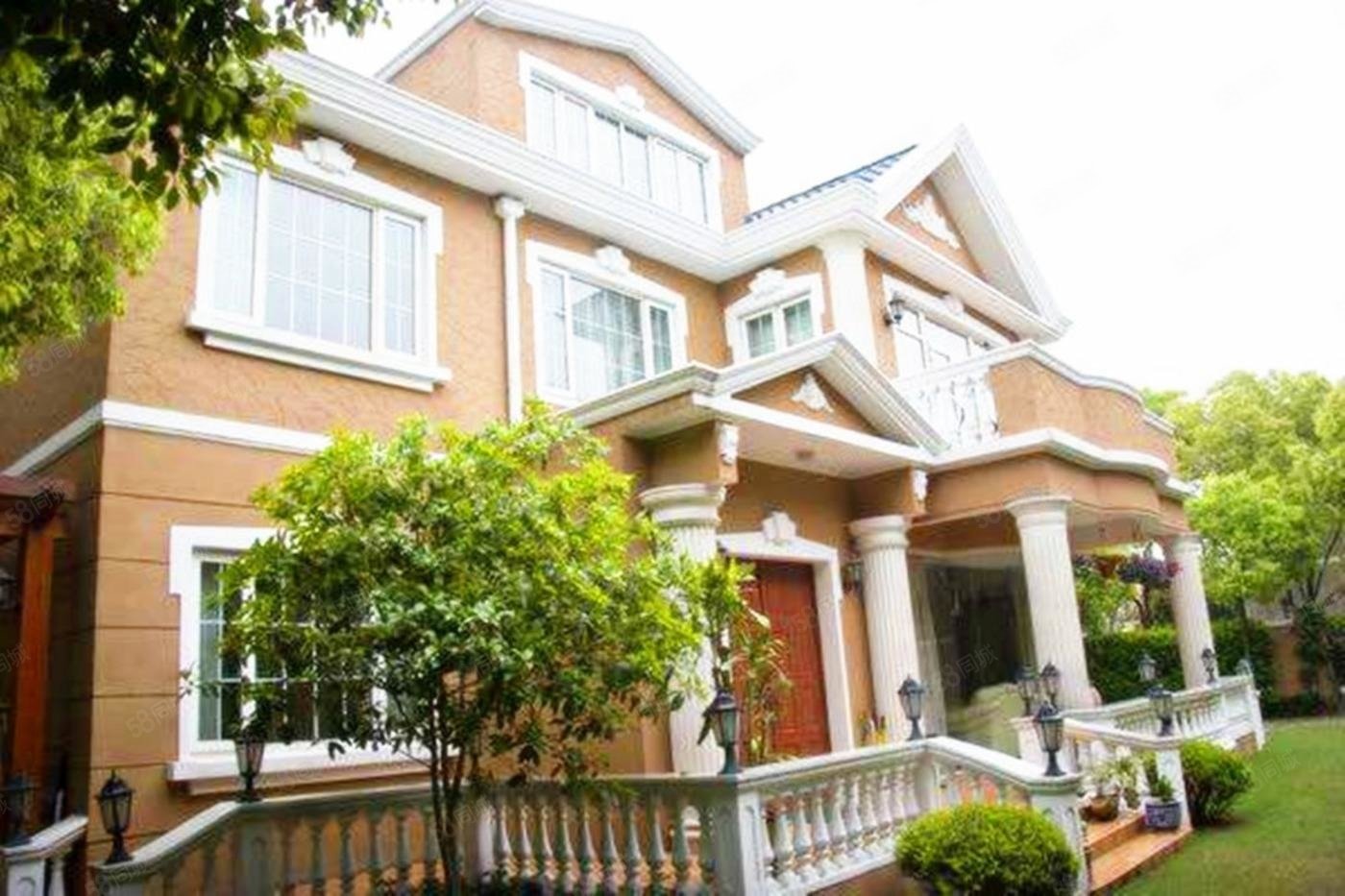 【10图】上海古北市区独栋别墅 占地千平 名都城别墅 赠送大花园,名都