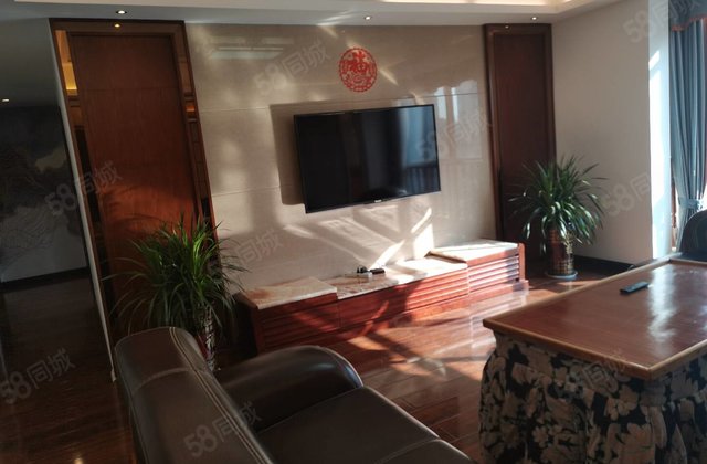 桃源高档小区御景园全新装修未住人三室两厅高层住宅电梯房出售