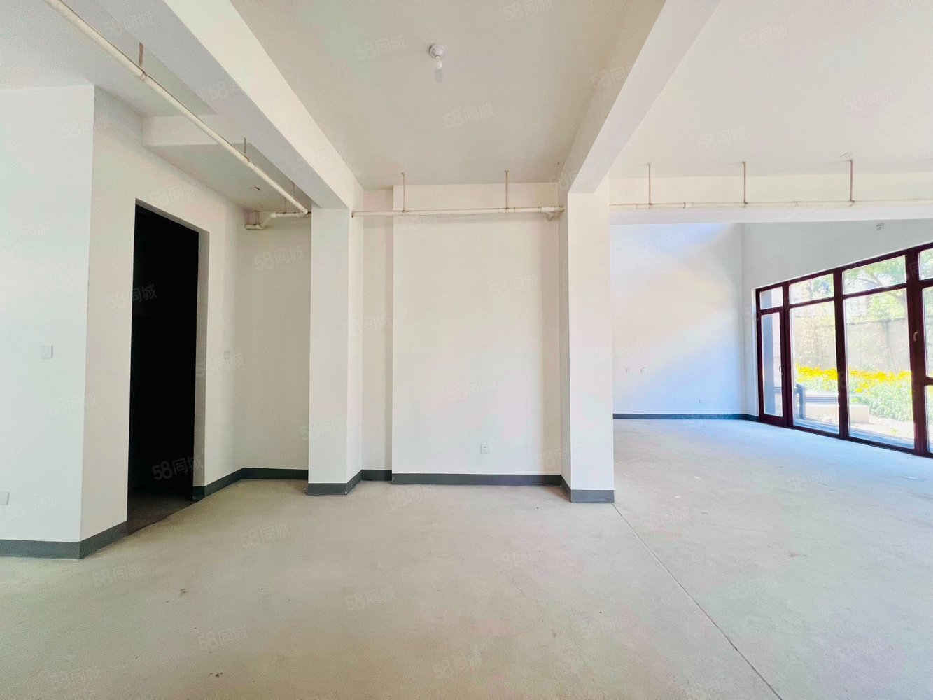 億城燕西華府(別墅)9室4廳8衛(wèi)596㎡南北2200萬