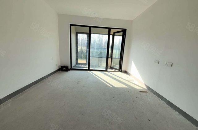 新一中 湖语上院 电梯洋房 中层 4室2卫 无过户费用