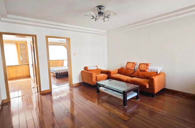 海信北岭山小区3室1厅100.8㎡158万二手房图片