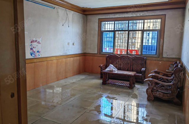 环城东路小区3室2厅107.25㎡18.9万二手房图片