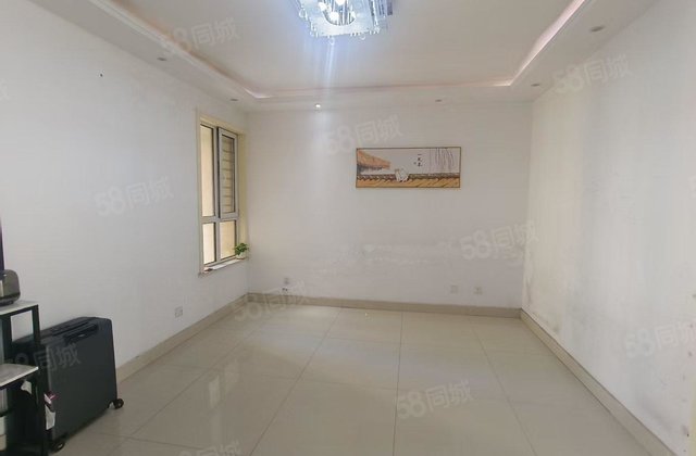 星光东昌丽都3室两卫 102平 93万带车储 免大税