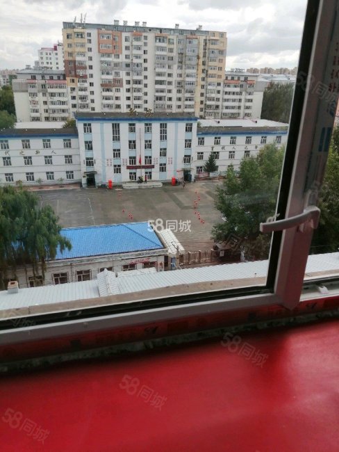 种子公司小区2室1厅1卫65㎡南北12万