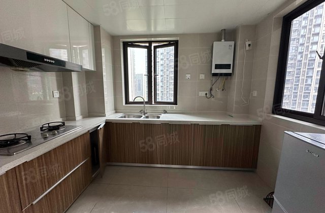 中旅城(二期)3室2厅111㎡155万二手房图片