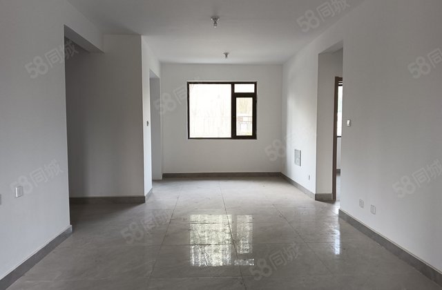 急售！东医桂馨苑 103万 低楼层三室两卫 新房未住 送车储