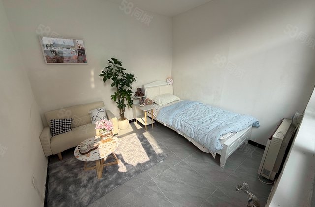 鼓樓東大街小區(qū)1室0廳0衛(wèi)11.9㎡南北195萬