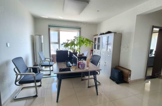 满二 东关国际西区 100平 3室2厅 精装修 电梯房 楼层