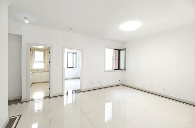 开发区，清水湾国岳府，第二实验  东昌东校，带车位储藏室！