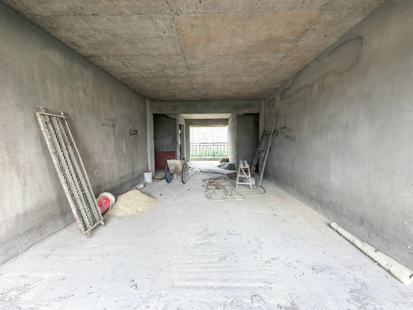 秀江印象7室2厅2卫280㎡南北138万