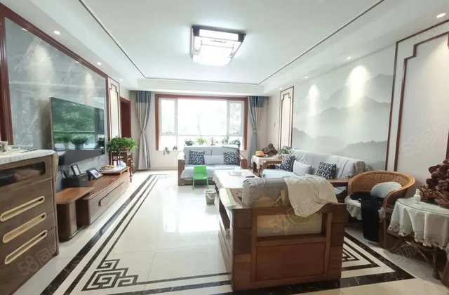 华建1街区壹号观邸 双卫  南北通透 房龄新，一楼带院带下沉